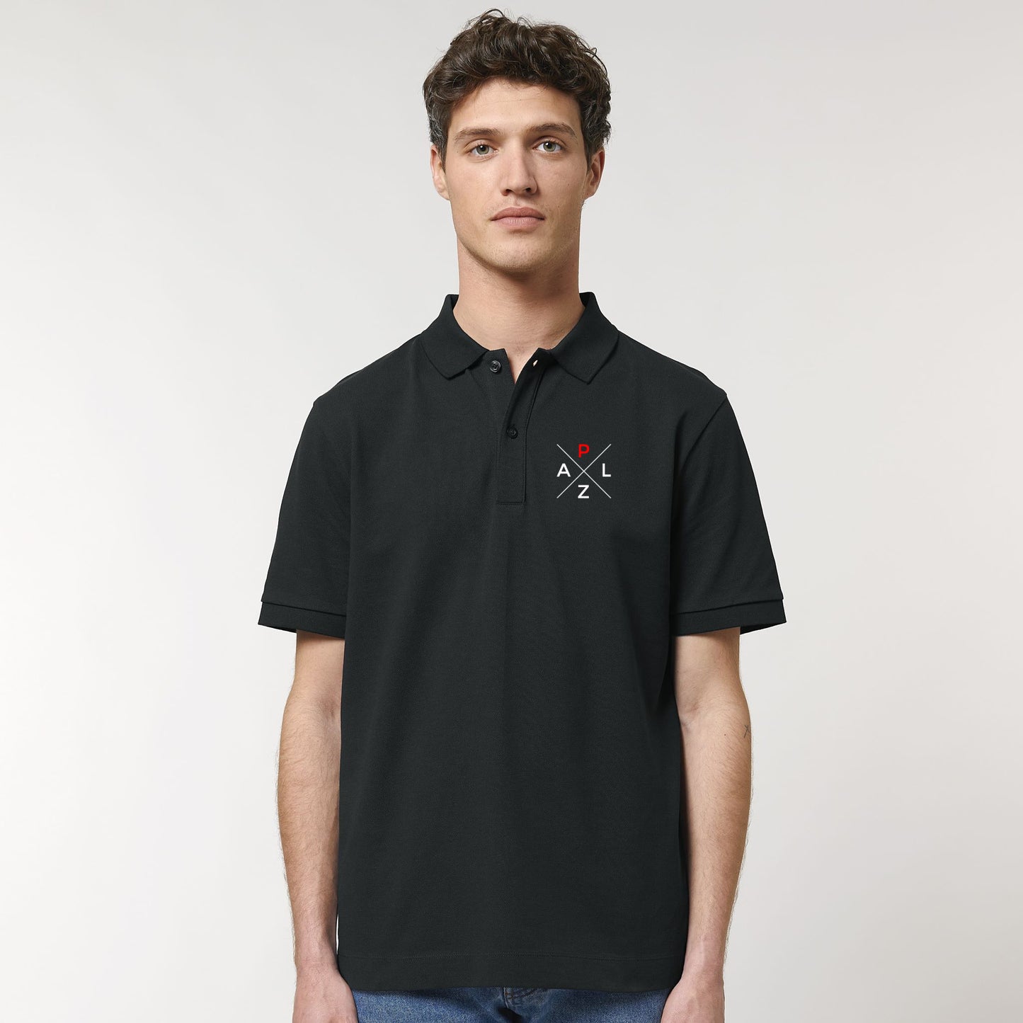PALZ_Polo_mit_gestickten_Markenlogo_Detail_schwarz