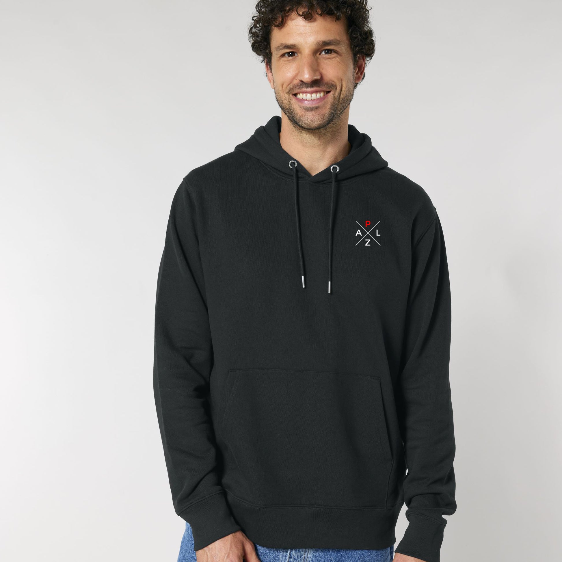 Palz_Premium_Hoodie_mit_gestickten_Markenlogo_schwarz